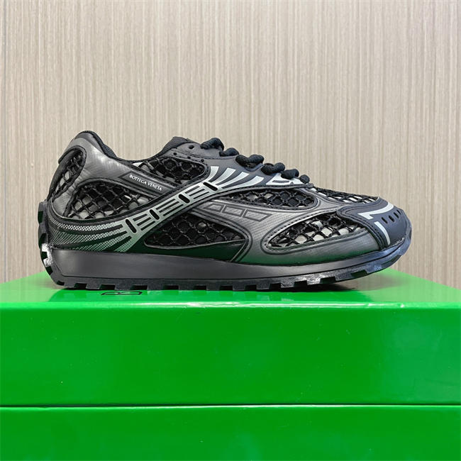 b0tte*a Ven*ta sneaker 01