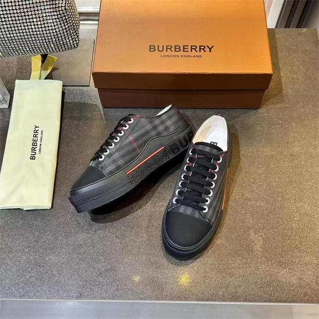 Burberry Sneaker 10