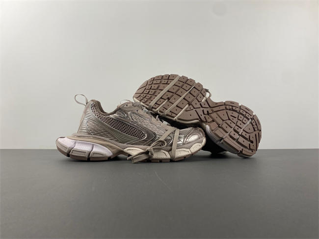 IAGA -PHANTOM SNEAKER