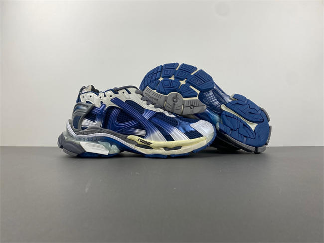 Balenciaga  772774-兰WRUNG 2410