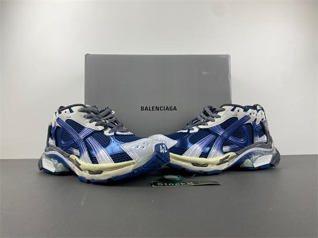 Balenciaga  772774-兰WRUNG 2410