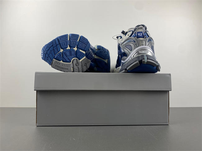 Balenciaga  772774-兰WRUNG 2410