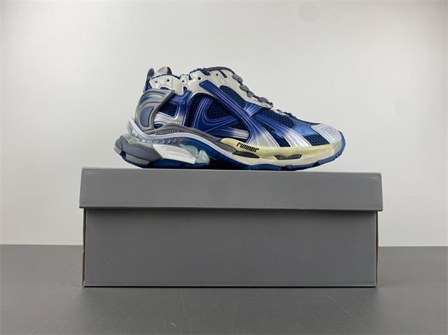Balenciaga  772774-兰WRUNG 2410