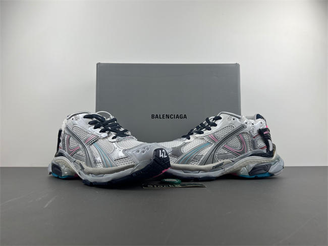 Balenciaga  772774-W3RNY-0322