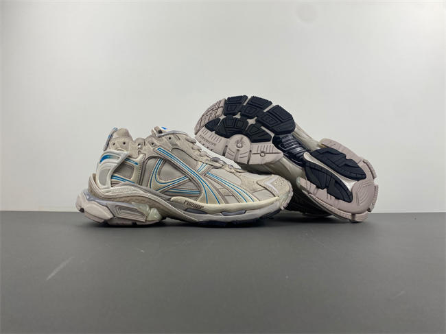 Balenciaga  772774-W3RNY-2240