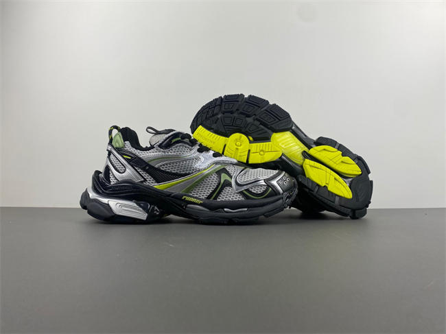 Balenciaga  779066-W3RBXP-2315