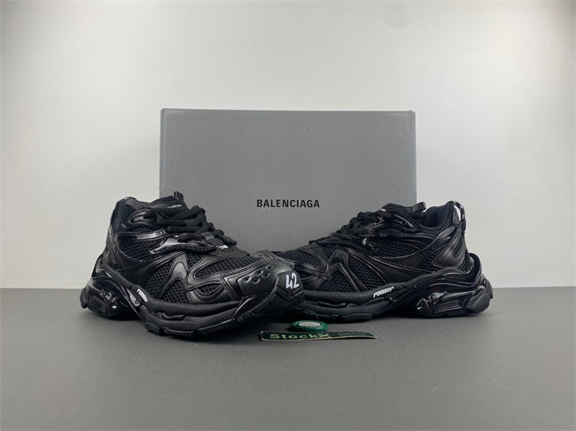 Balenciaga  779066-W3RBXP-1090