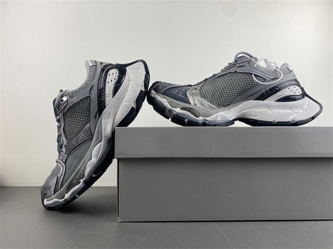 Balenciaga  803681-W3ST4-1100