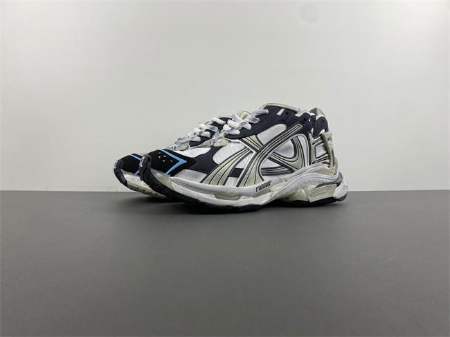 Balenciaga  772774-W3RNY-0623