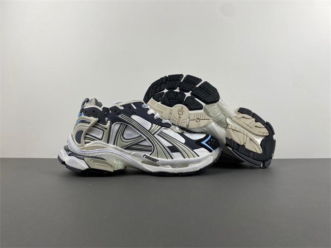 Balenciaga  772774-W3RNY-0623