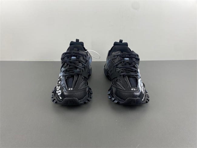 Balenciaga  542023 WTRHW 1090