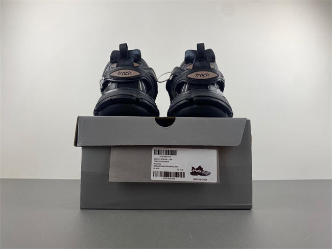 Balenciaga  542023 WTRHW 1090