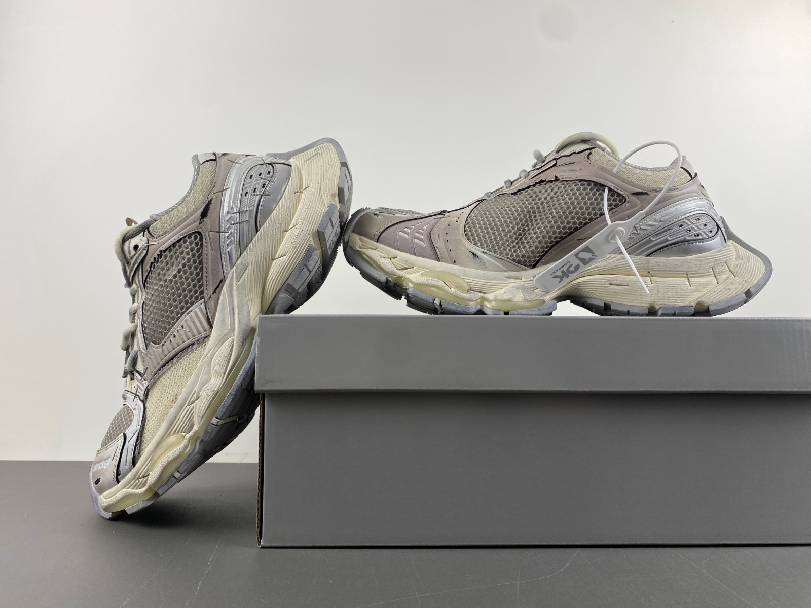 Balenciaga  803681-W3ST4-9191