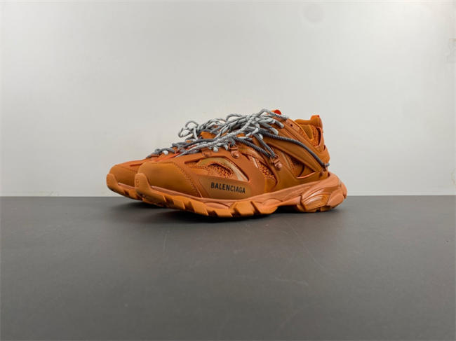 Balenciaga Track  800592 WTRHK 7000