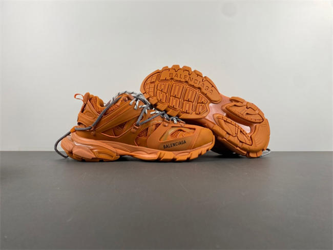 Balenciaga Track  800592 WTRHK 7000