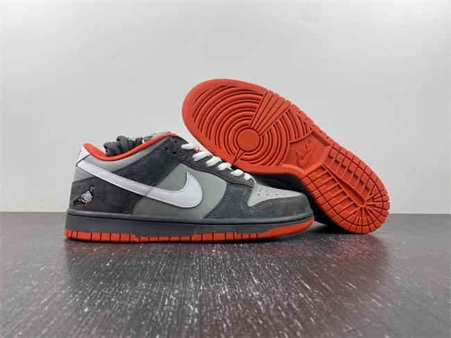 Nike SB Dunk Low 304292-011