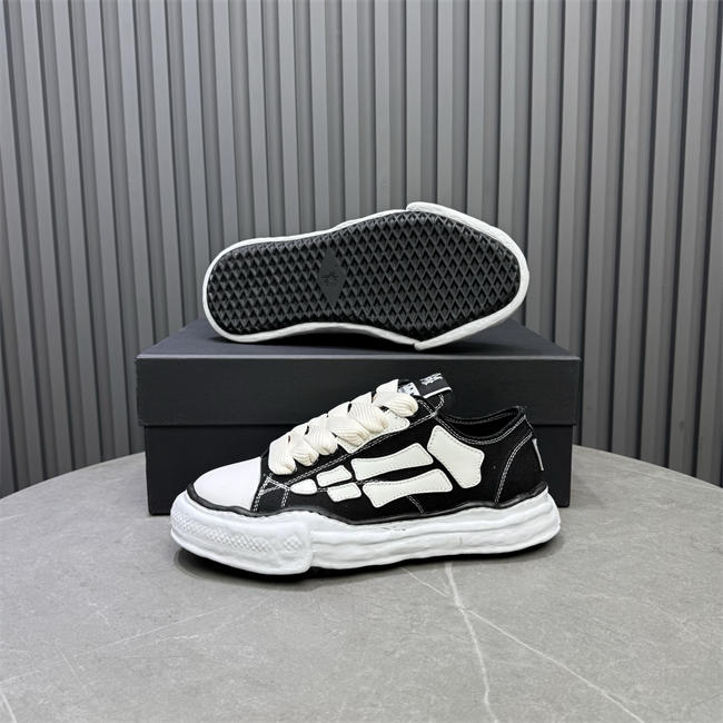 Amiri Sneaker