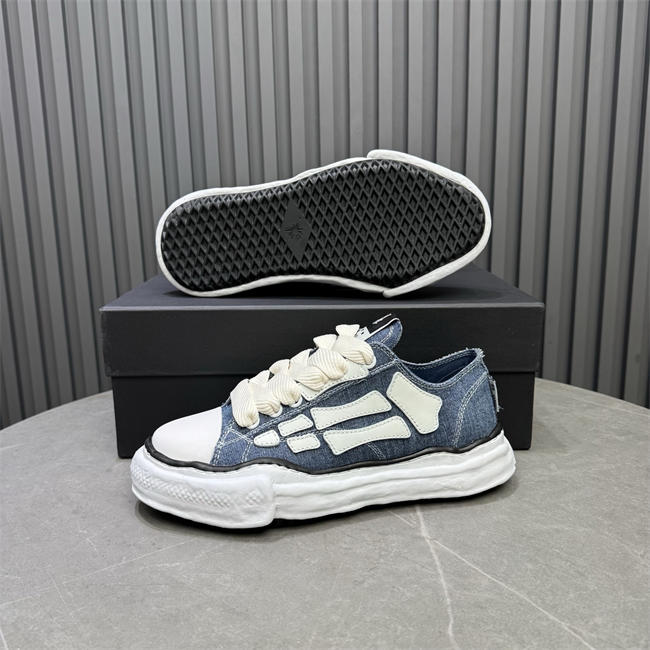 Amiri Sneaker