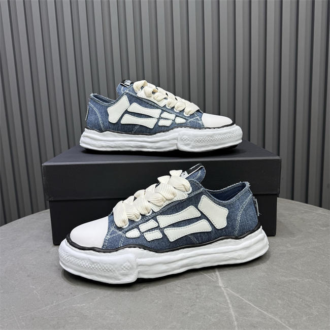 Amiri Sneaker