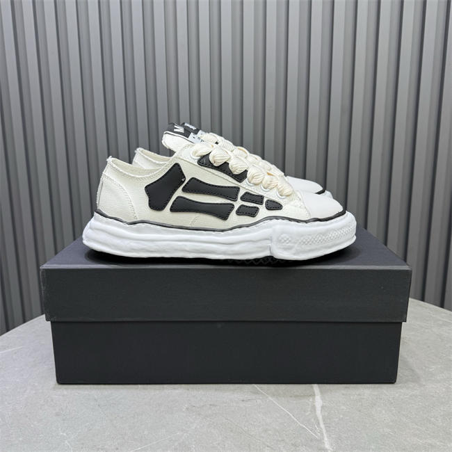 Amiri Sneaker