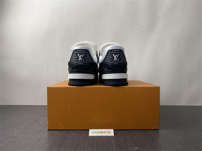 Luis Vitton Trainer 2021ss BM0159