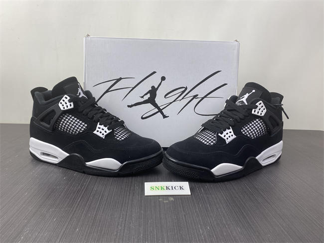 AIR JORDAN 4 RETRO 