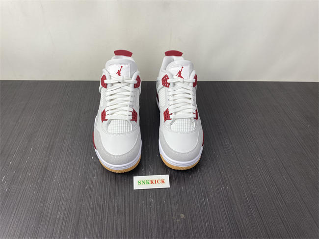 Nike SB x Air Jordan 4 Retro SP 