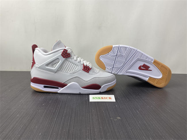 Nike SB x Air Jordan 4 Retro SP 
