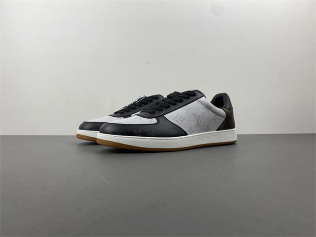 LV ARCHLIGHT SNEAKER