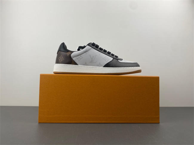 LV ARCHLIGHT SNEAKER