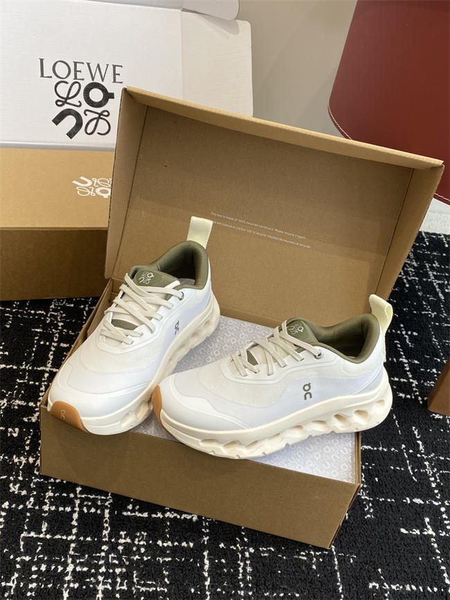 Loewe Sneaker