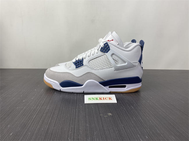Nike SB x Air Jordan 4 DR5415-100