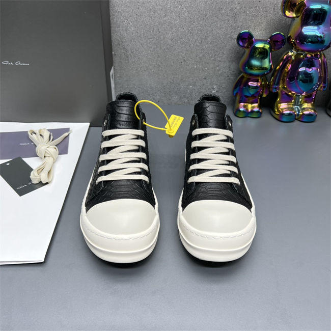 RI*K OWENS SNEAKERS