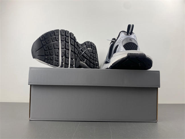 Balenciaga  734734 W3XGM 1190