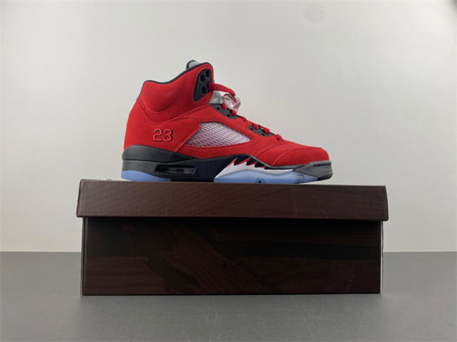 Air Jordan 5 “Raging Bull”  DD0587-600