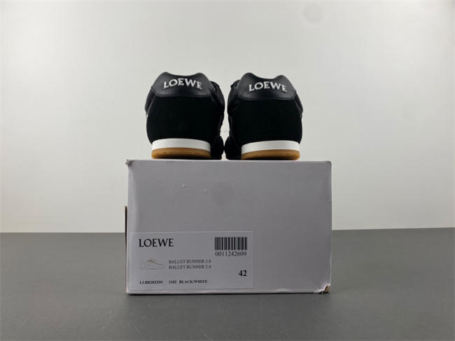 Loewe Ballet Runner