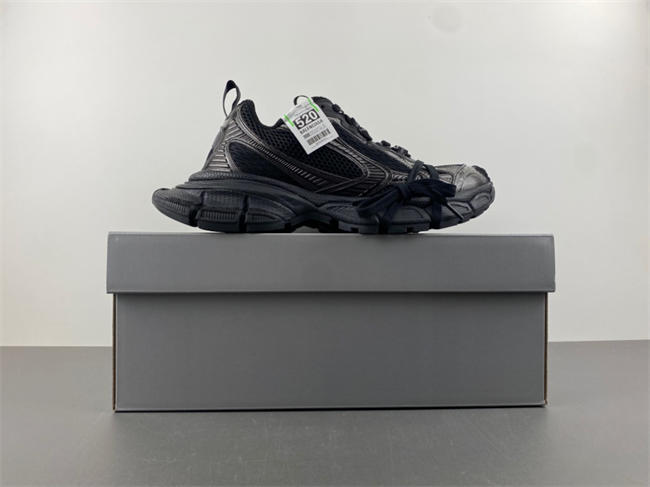 Balenciaga 734734 W2RC6 0203