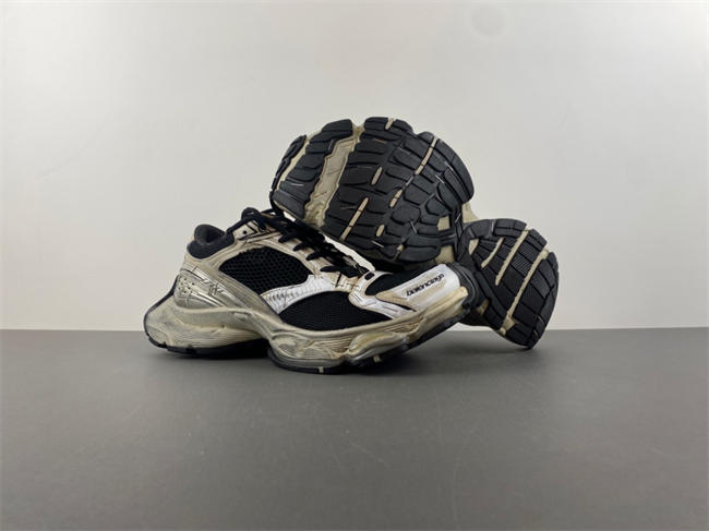 Balenciaga 803681-W3ST4-0510