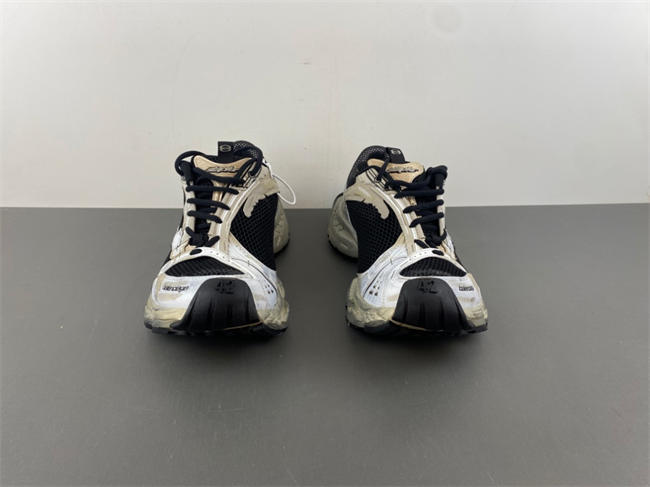 Balenciaga 803681-W3ST4-0510