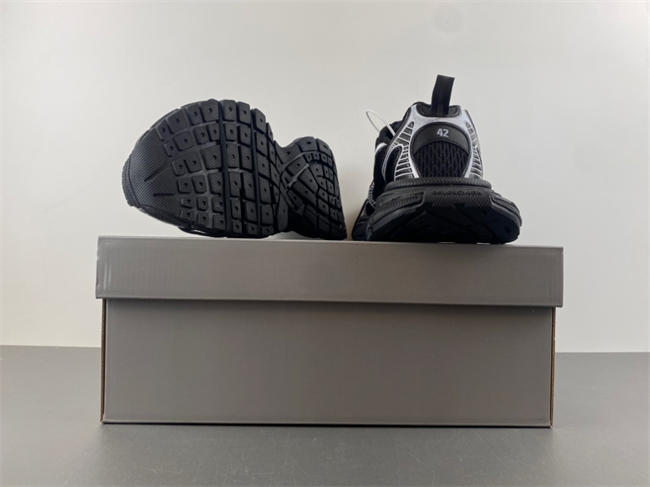 Balenciaga 734734 W3RB8 0102