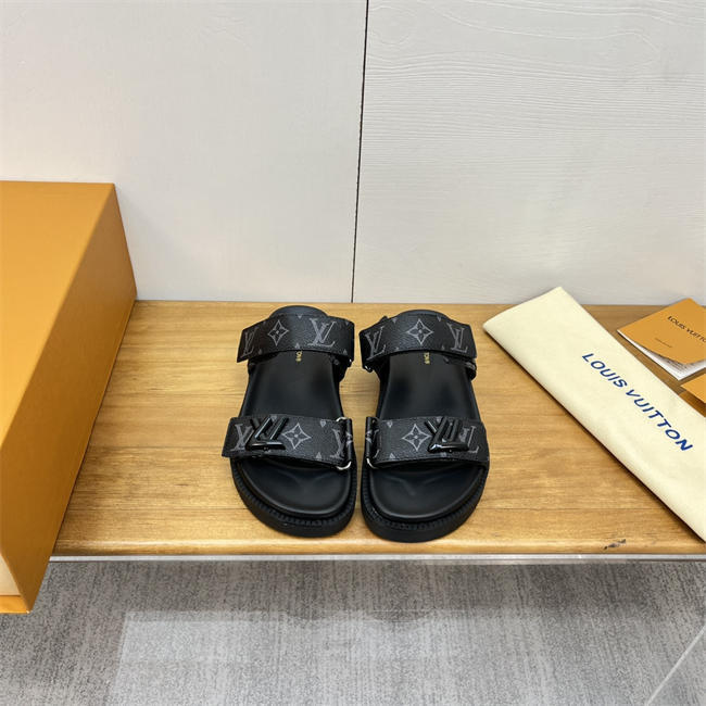 Lv Slipper