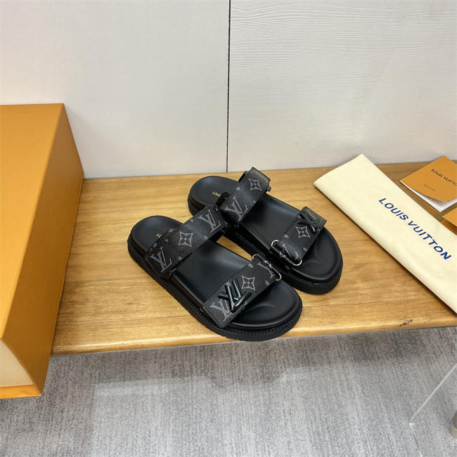 Lv Slipper