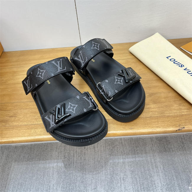 Lv Slipper