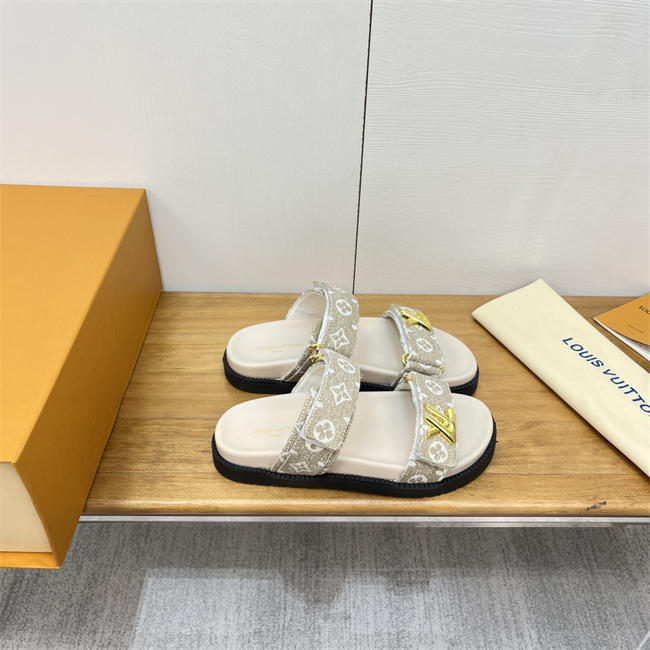 Lv Slipper