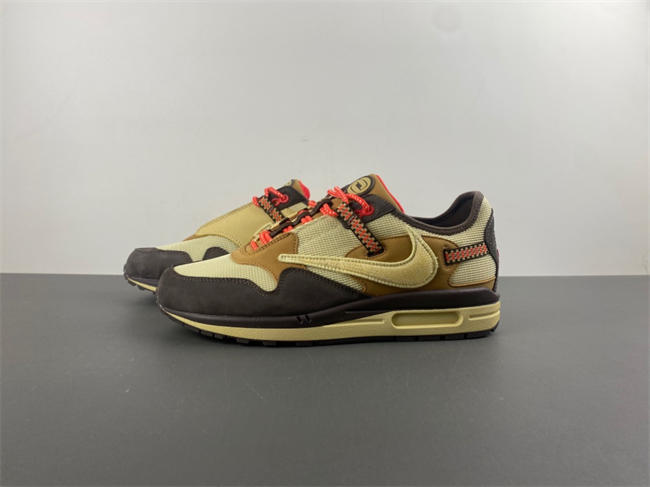 Max1 ts  Travis Scott x MAX1  do9392-200