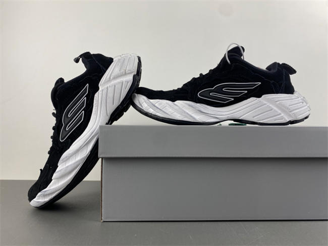 Balenciaga  MONDAY