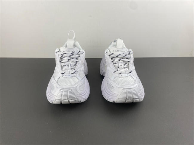 Balenciaga 815859 W2MV2 9000