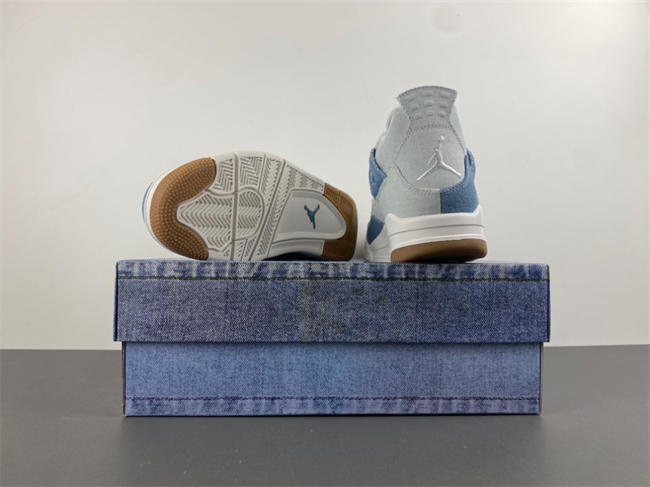 Air Jordan 4 Denim "Worn Blue” Levis  IB6716-100