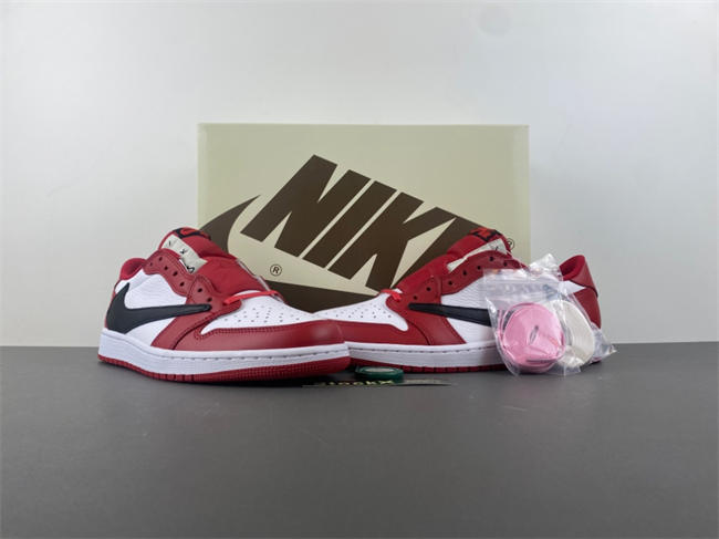 Travis Scott x Air Jordan 1 Low  DM7866-101