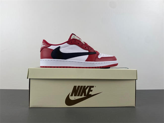 Travis Scott x Air Jordan 1 Low  DM7866-101